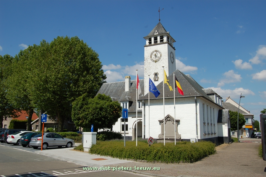 Voormalig gemeentehuis Vlezenbeek krijgt nieuwe bestemming Sint